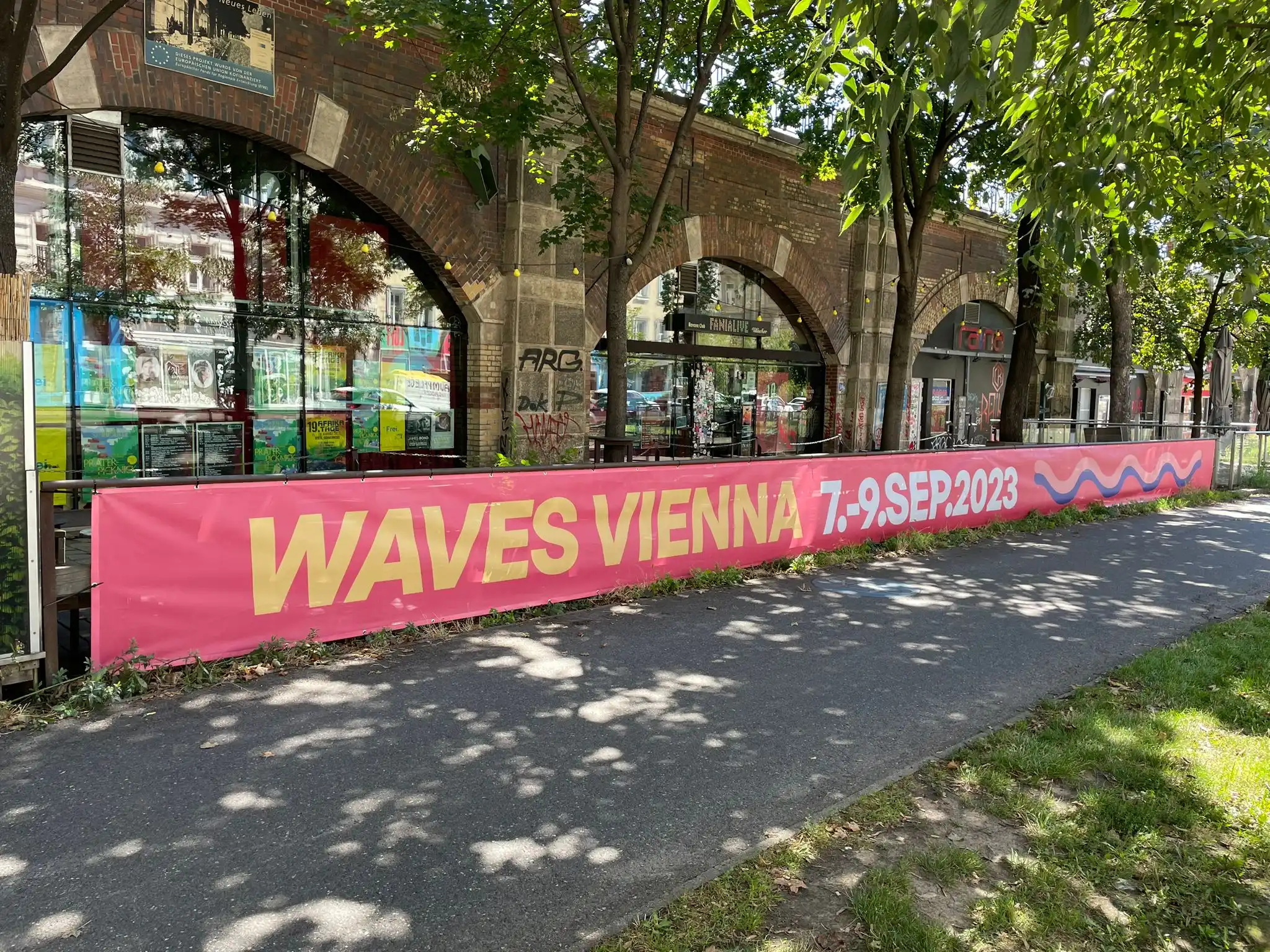 Bannerwerbung Fania Live – Wiener Gürtel Wien, U-Bahn-Bögen U-Bahn Bögen 22-23